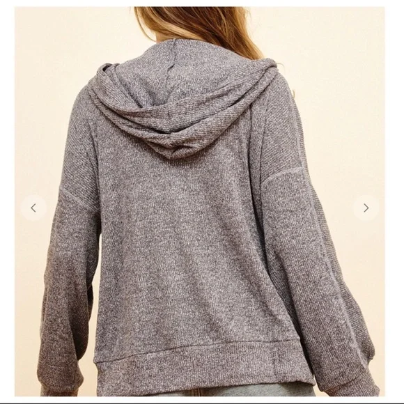 #14 ✨FAVORITE ✨Fabulous stylish Kangaroo Pocket Hoodie - Picture 7 of 7